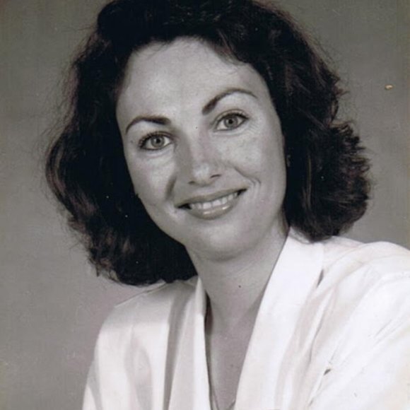 Meet your Posher, Anne - Picture 2 of 2